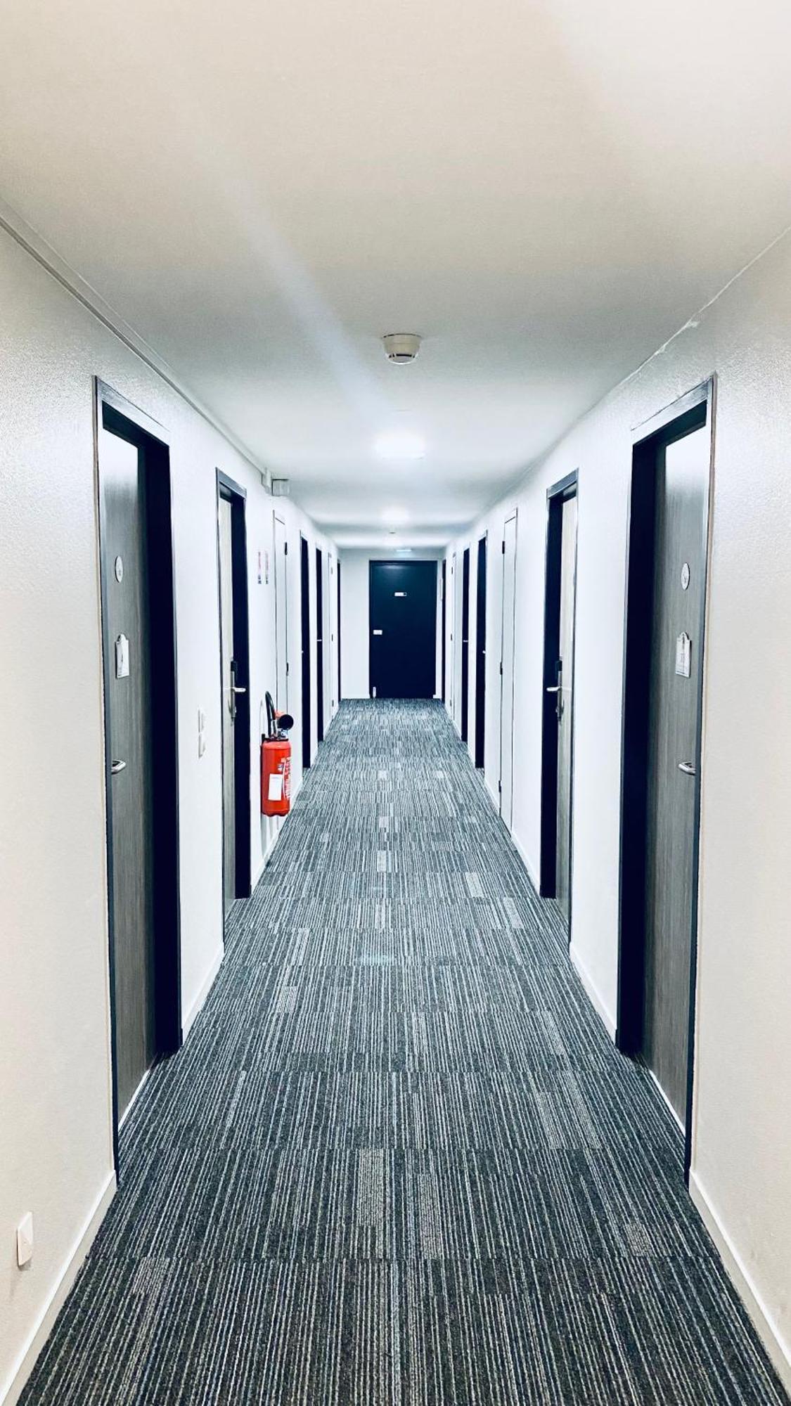Sure Hotel By Best Western Rouvignies Valenciennes Exterior foto
